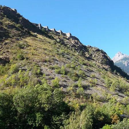 Hotell Le Commerce Modane