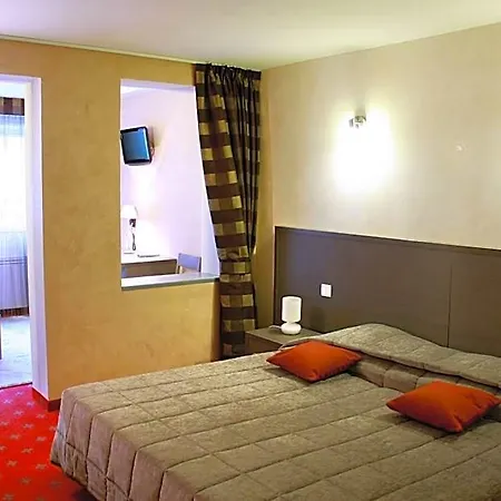 Hotel Le Commerce 3*