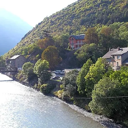 Hotel Le Commerce 3*